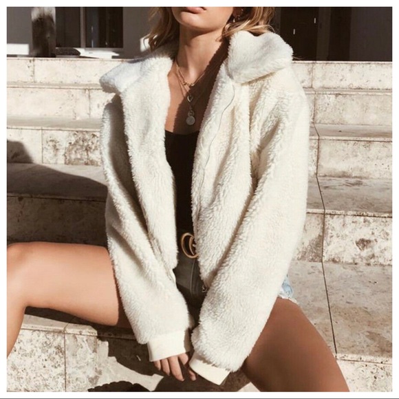 Soft Sherpa zipper front jacket with pockets - Picture 2 of 5